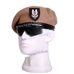 Bérets en gros vert couleur bleu marine Logo personnalisé chapeau respirant 100 laine <span class=keywords><strong>béret</strong></span> <span class=keywords><strong>français</strong></span> pour hommes - Product Image 1