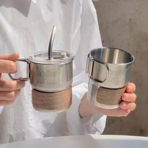 แก้วกาแฟสแตนเลสเก็บความร้อนส่วนตัวขนาด 10 ออนซ์ พร้อมฝาปิดและหลอดดูด สำหรับการผจญภัยกลางแจ้ง - Product Image 3