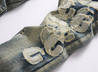 Jeans brodés streetwear punk de grande taille, coupe ample, lavable, avec boutons en cristal et rivets, motifs imprimés hip hop, coupe skinny