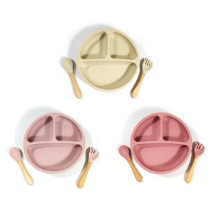 ชุดเครื่องใช้บนโต๊ะอาหารสำหรับเด็กพร้อมช้อนและส้อมแผ่นซิลิโคนเกรดอาหารปราศจากสาร BPA - Product Image 3