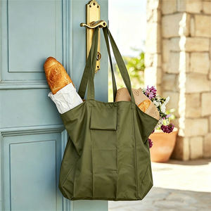 Bolsa de compras plegable compacta con bolsillo, de poliéster ligero y ecológico, para compras informales y almacenamiento de viaje. - Product Image 1
