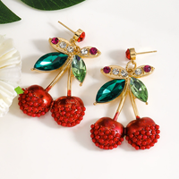 Boucles d'oreilles élégantes en strass en forme de cerise, boucles d'oreilles multicolores en forme de fruits, design personnalisé, accessoires de mode pour femmes