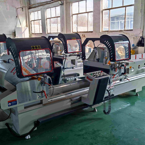 Machine de fabrication de fenêtres et portes en aluminium, PVC et UPVC automatique, contrôlée par PLC, avec scie de dé<span class=keywords><strong>coupe</strong></span> de haute précision et découpeuse de profilés - Product Image 4