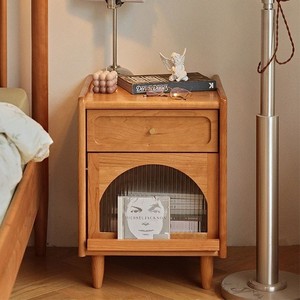 Table de chevet Mamemachi en bois de cerisier, table de nuit minimaliste avec rangement, meubles de chambre à coucher - Product Image 1