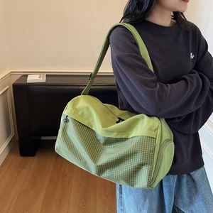 Wholesale Women Lightweight Sports Fitness <b>Training</b> <b>Bag</b> Travel Fashion Leisure Duffle <b>Bag</b> High Quality Gym <b>Bag</b> for Women - Product Image 6