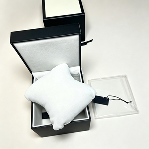 Cajas y estuches para relojes de marca de lujo personalizados con logotipo, juego de caja para reloj y brazalete de papel reciclable con bolsa de papel, tarjeta y manual para mujer - Product Image 3