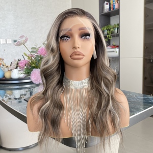 Perruques synthétiques HD 13x4 avec livraison express, blondes avec mèches châtain clair, résistantes à la chaleur, transparentes, avec une ligne de cheveux naturelle et douce - Product Image 3