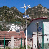Lampadaire Solaire Hybride Éolien à Turbine 6m30W 6m 8m, Fabricant d'Usine, Poteau Galvanisé, Bon Prix, Lampadaire Solaire