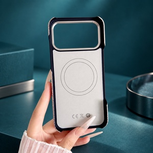 Coque de téléphone magnétique antichoc pour iPhone avec motif en fibre de carbone style PC - Product Image 2