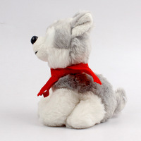 Lindo Husky de peluche Animal Husky Siberiano perro de juguete de felpa con la bufanda roja