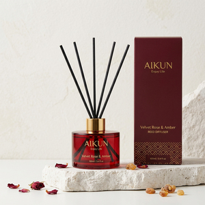Aikun – Diffuseur à bâtonnets en verre rouge rond 100 ml, parfum longue durée, avec logo par transfert d'eau, coffret bordeaux – Faible MOQ pour boutiques de cadeaux - Product Image 1