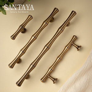Puxador de Armário de Cozinha Santaya em Latão Antigo Sólido com Cabo de Bambu e Botão para Gaveta de Guarda-Roupa - Product Image 1