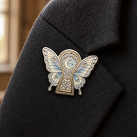 Broche en métal personnalisée en usine, motif papillon trou de serrure, émail dégradé bleu lavande, accessoire de costume