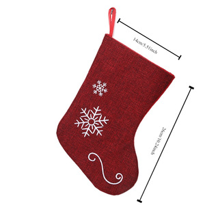 Calza di <span class=keywords><strong>Natale</strong></span> Assortita in Iuta Ricamata con Fiocchi di Neve e Renne per Sacchetto di Caramelle Natalizie, Regalo, Decorazione da Appendere al Caminetto o all'Albero - Product Image 2