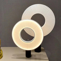 Nordique grand lampadaire lustre fer LED pour salle à manger bâtiment cage d'escalier salon canapé côté décor debout lampadaire