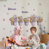 Stiker Dinding Beruang dengan Pot Bunga Lavender Ungu Muda, Stiker Dinding Kupu-kupu Bahasa Inggris Selamat Datang di Rumah untuk Ruang Tamu