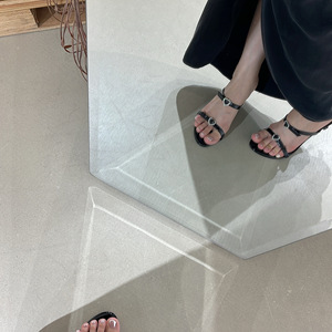 Sandalias de tacón de aguja con diseño exclusivo para mujer Goddess Style 2026, punta redonda, doble correa al tobillo y hebilla de corazón con diamantes de imitación - Product Image 4