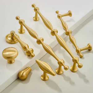 Poignée longue en laiton massif doré, style européen moderne, pour armoire, chambre, hôtel, cuisine, porte en bois, tiroir, meuble - Product Image 1