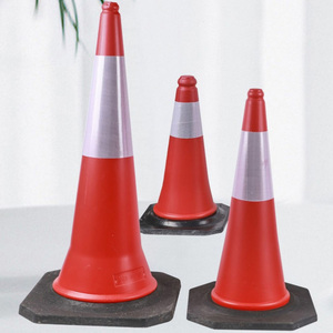Vente en gros PE route trafic réfléchissant lesté fond en caoutchouc plastique barrière routière cône anti-collision - Product Image 6