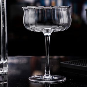 Copa de cóctel vintage con diseño acanalado, elegante copa de champán con borde festoneado para Margarita, Martini, <span class=keywords><strong>Manhattan</strong></span>, cristalería transparente de 250 ml - Product Image 5
