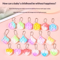 Porte-clés en silicone personnalisé anti-rongeurs, mini-pionnier de dessin animé, breloque de sac à dos, jouet anti-stress, cadeau de fête pour la maternelle