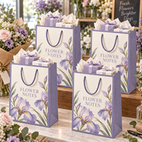 Sacs cadeaux en papier personnalisés avec poignées en corde pour l'emballage de cadeaux de fleuristes