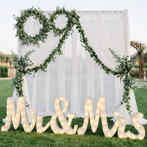 LEDA Letras LED Gigantes Desmontables de Metal Modernas Personalizadas, NUEVO PRODUCTO, Decoración para Fiestas, Letras Luminosas de 4 pies para Mr y Mrs, Números Gigantes Iluminados para Bodas - Product Image 1