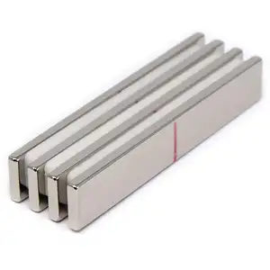 Magneti rettangolari di qualità N38 N50 N52 personalizzati con barra a strisce per blocchi pesanti