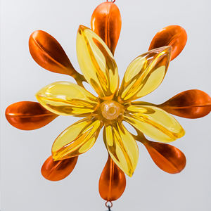 กระดิ่งลมดอกไม้พลังงานแสงอาทิตย์ ไฟสวนตกแต่งภายนอกอัตโนมัติ พร้อมไฟ LED นุ่มนวลและเสียงดนตรีผ่อนคลายสำหรับลานบ้าน รั้ว - Product Image 6