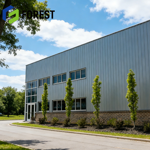 Estructura de Acero Resistente, Instalación Profesional, Arena de Entrenamiento Galvanizada, Construcción Ecológica Sostenible para Centros Deportivos del Reino Unido - Product Image 1