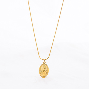 Collar con Colgante de la Virgen María de Yunnique, Chapado en Oro, Acero Inoxidable, Ovalado, Unisex, Joyería para Regalo - Product Image 2