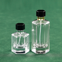 Flacon de parfum en verre de luxe, bouchon hexagonal noir, flacon vide pour parfum, impression personnalisée, vente en gros pour l'emballage de parfums pour hommes