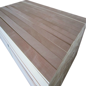 Poutres en bois <span class=keywords><strong>lamellé</strong></span>-<span class=keywords><strong>collé</strong></span> en pin LVL de conception moderne, contreplaqués de peuplier avec normes d'émission de formaldéhyde E1 pour l'ossature des maisons - Product Image 2