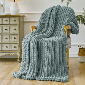 Jeté en tricot épais super doux, lourd, écologique, fait à la main en chenille - Product Image 2