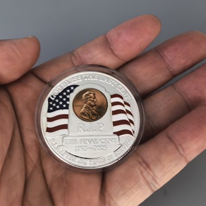 Vente en gros de la pièce commémorative 3D « The Final Cent Tribute », pièce de collection « RIP Penny » 1793-2025, pièce de défi Lincoln Cent des États-Unis - Product Image 5