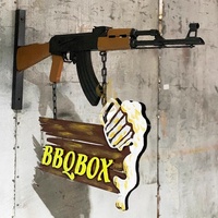 Panneau mural en fer forgé en forme de fusil pour bar et restaurant, style industriel rétro, décoration en métal pour chopes à bière et barbecue, enseigne suspendue personnalisée