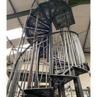 Escalier en colimaçon intérieur avec structure en acier, escaliers en colimaçon préfabriqués