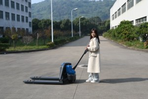 Новый электрический вилочный погрузчик HELI 2026 года, 1.5Т/2Т, электротележка CBD15J/CBD20J с литиевой батареей - Product Image 4