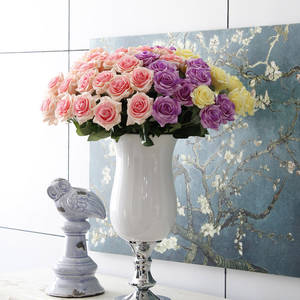 Fleurs de roses artificielles en velours, roses rouges blanches personnalisées au toucher réel, fleurs décoratives pour décoration de mariage - Product Image 2