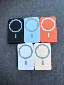 แบตเตอรี่สำรองแม่เหล็กแบบพกพา Original Magnetic ความจุ 5000 mAh 10000 mAh ชาร์จเร็วพิเศษ รองรับการชาร์จไร้สาย สำหรับ iPhone - Product Image 1