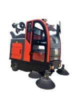 Camion balayeuse routière robuste pour le nettoyage de grandes surfaces destiné aux travaux d'assainissement municipal