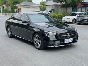 El <span class=keywords><strong>Precio</strong></span> de Exportación del <span class=keywords><strong>Mercedes</strong></span>-Benz <span class=keywords><strong>Clase</strong></span> <span class=keywords><strong>E</strong></span> <span class=keywords><strong>E</strong></span> 260L Sports <span class=keywords><strong>2022</strong></span>, Auto Usado Profesional de Gasolina, Es Bajo - Product Image 3