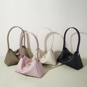 Sacs à bandoulière triangulaires <span class=keywords><strong>de</strong></span> luxe <span class=keywords><strong>en</strong></span> cuir <span class=keywords><strong>de</strong></span> vachette rose 2026 Urban Simplicity pour employés <span class=keywords><strong>de</strong></span> bureau – Exquis - Product Image 6