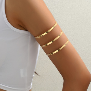 Brazalete Metálico Punk Minimalista Geométrico de Tres Capas, Cadena Corporal Estilo Urbano, Ajustable, Hueco Abierto, Exagerado, Europeo y a - Product Image 3