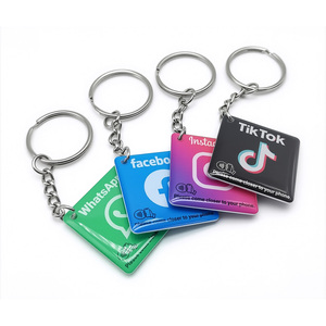 Porte-clés intelligent NFC RFID personnalisé de style mode haut de gamme pour les avis sur Instagram, Google, <span class=keywords><strong>YouTube</strong></span> et les médias sociaux professionnels - Product Image 4