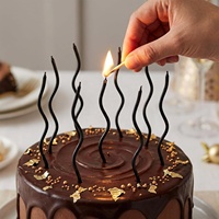Großhandel Maßgefertigte Verpackung 12 Stück Metallische Gedrehte Spiral-Geburtstagskerzen Lang Glänzend für Party Weihnachten Kuchen Feiern