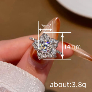 Anello Floreale da Donna, Elegante Stile Coreano, Minimalista, alla Moda, per Uso Quotidiano, Accessorio per Mani da Festa, Regalo - Product Image 4