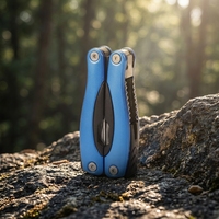 Pince multifonction pliable de poche en acier inoxydable avec lame de scie, outil multifonctionnel EDC pour le camping et les activités de plein air