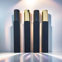 Flacon pulvérisateur de parfum vide en verre noir mat de 10 ml avec pompe, rechargeable, design carré pour sérigraphie