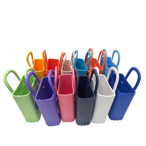 Sac de <span class=keywords><strong>voyage</strong></span> multifonctionnel <span class=keywords><strong>pour</strong></span> la plage, <span class=keywords><strong>pour</strong></span> un usage quotidien, en silicone, avec des éléments décoratifs, et portable <span class=keywords><strong>pour</strong></span> le transport à la main. - Product Image 6